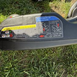 2 Doona car Seat Bases