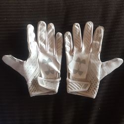 Under Armour SpotLight Football Gloves