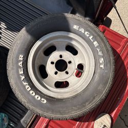 SET OF WHEELS AND TIRES