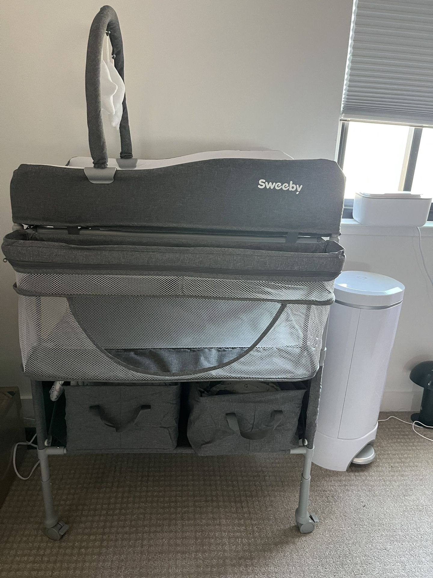 Sweeby Portable Baby Changing Station