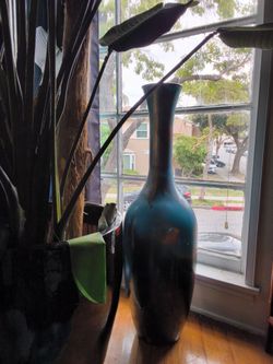 Vases. Mirrors art pictures .birds