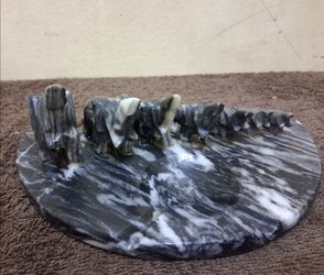 MINT Vintage Hand-Carved Zebra Marble Elephant Family Coin / Valet Tray