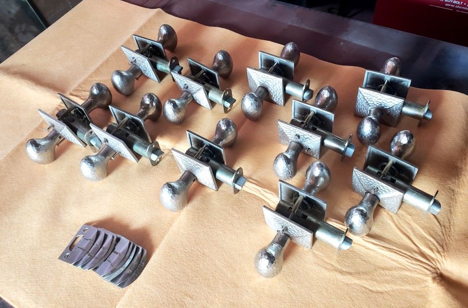 Complete Set Hammered Satin Nickel Door Knobs
