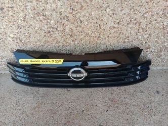 2025-26 Nissan Kicks Grill