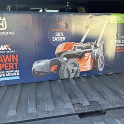 Husqvarna Lawn Xpert LE322R 40volt 21in Self Propelled Mower 2 Batteries NEW