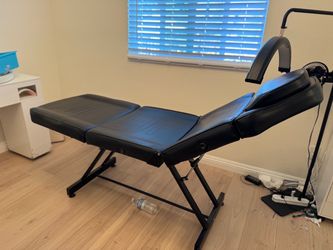 Aesthetician bed/massage bed