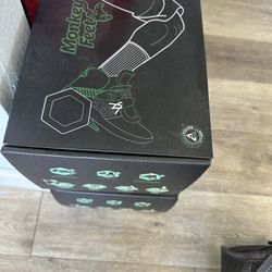 MonkeyFeet Pair (92026 -Near Police & Fire HQ)