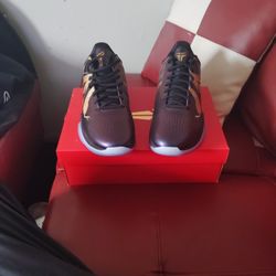 Year Of The Mamba Eggplant Kobe Size 12 