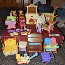 23 PC Fisher Price Doll House Furniture And Accessories One With Lights 