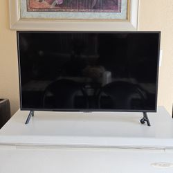 2024 Samsung 32" QLED TV 