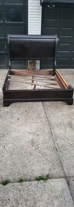Wood bed frame