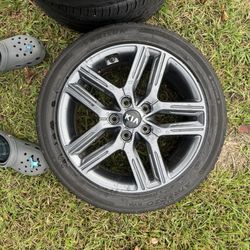 Kia Rim And Tire. 