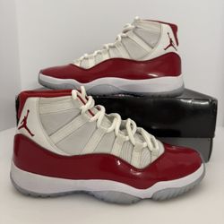 🔥 Jordan 11 Retro “Cherry” 🏀 Size 9.5M 🔴 Lightly Used 💯 OG Box ✅