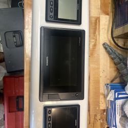 Garmin Sailboat Package, GPSMAP 742xs, Sail Pack 52, NavPod 