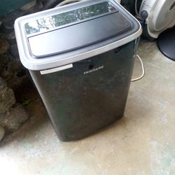 Frigidaire Portable Air Conditioner 