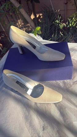 shimmering pearl. Stuart Weitzman