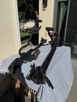 Thule ProRide XT Upright Bike Carrier Rack Pair