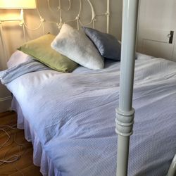 Queen head/foot board and frame 