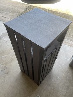 Outdoor Deck Trash can