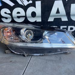Honda Accord Sedan Right Passenger Headlight Oem