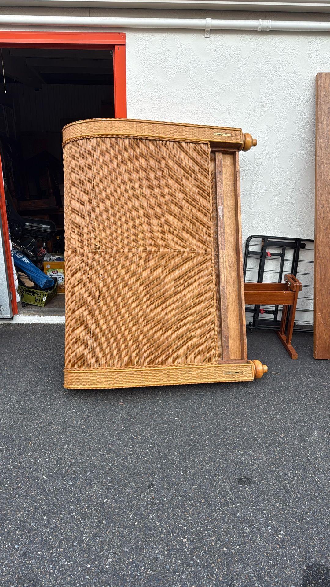 Free Queen Bed Frame With Memory Foam