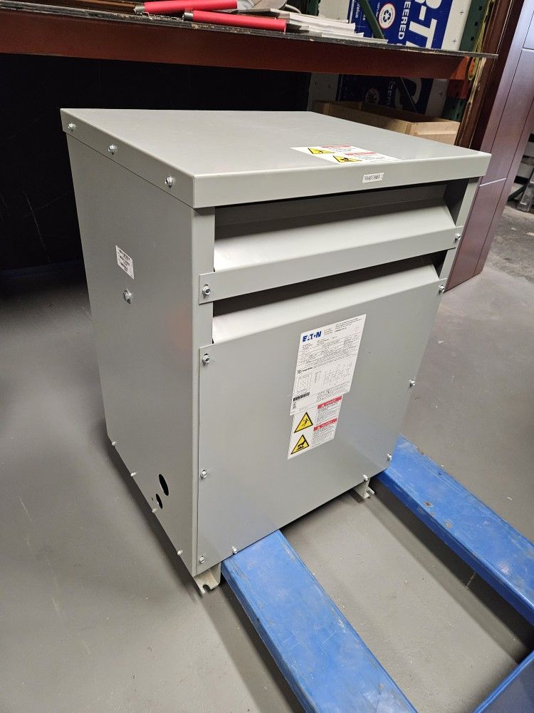 Three Phase TRANSFORMER DT-3