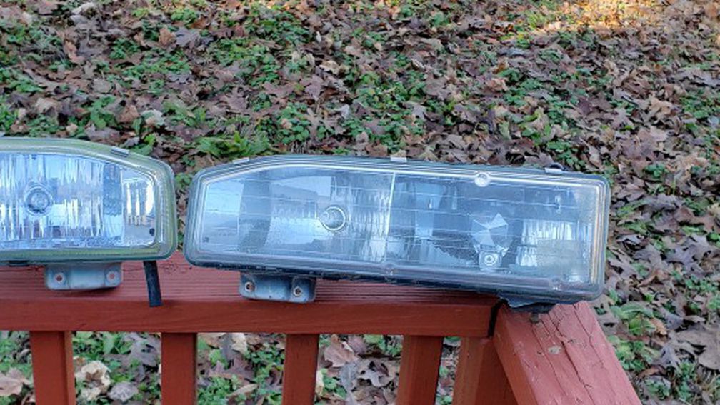 90-93 Honda Accord LX Headlight and Bulbs
