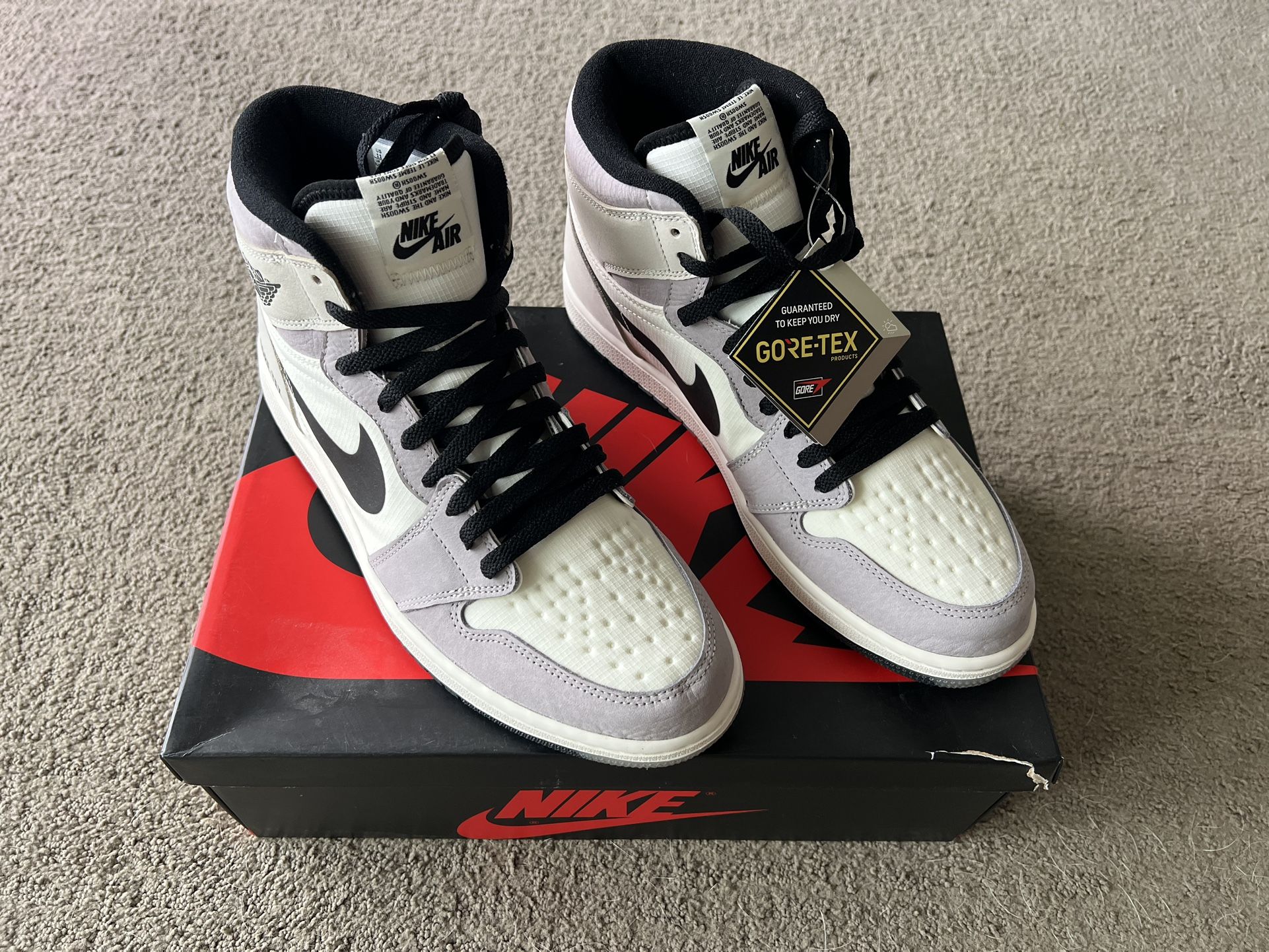 Air Jordan 1 Mid Element