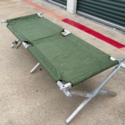 ARMY STYLE COTS
