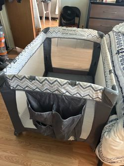 Play pen