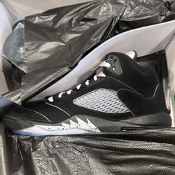 Jordan Retro 5 OG Black Metallic Reimagined Men’s SIZE 10 