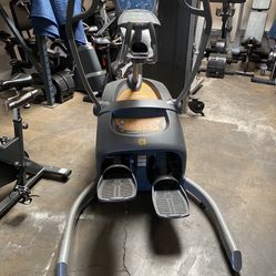 Octane Elliptical Lateral X 8000 Machine Commercial 