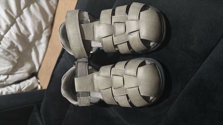 Boyd sandals