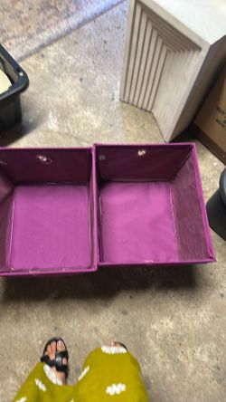 2 storage baskets