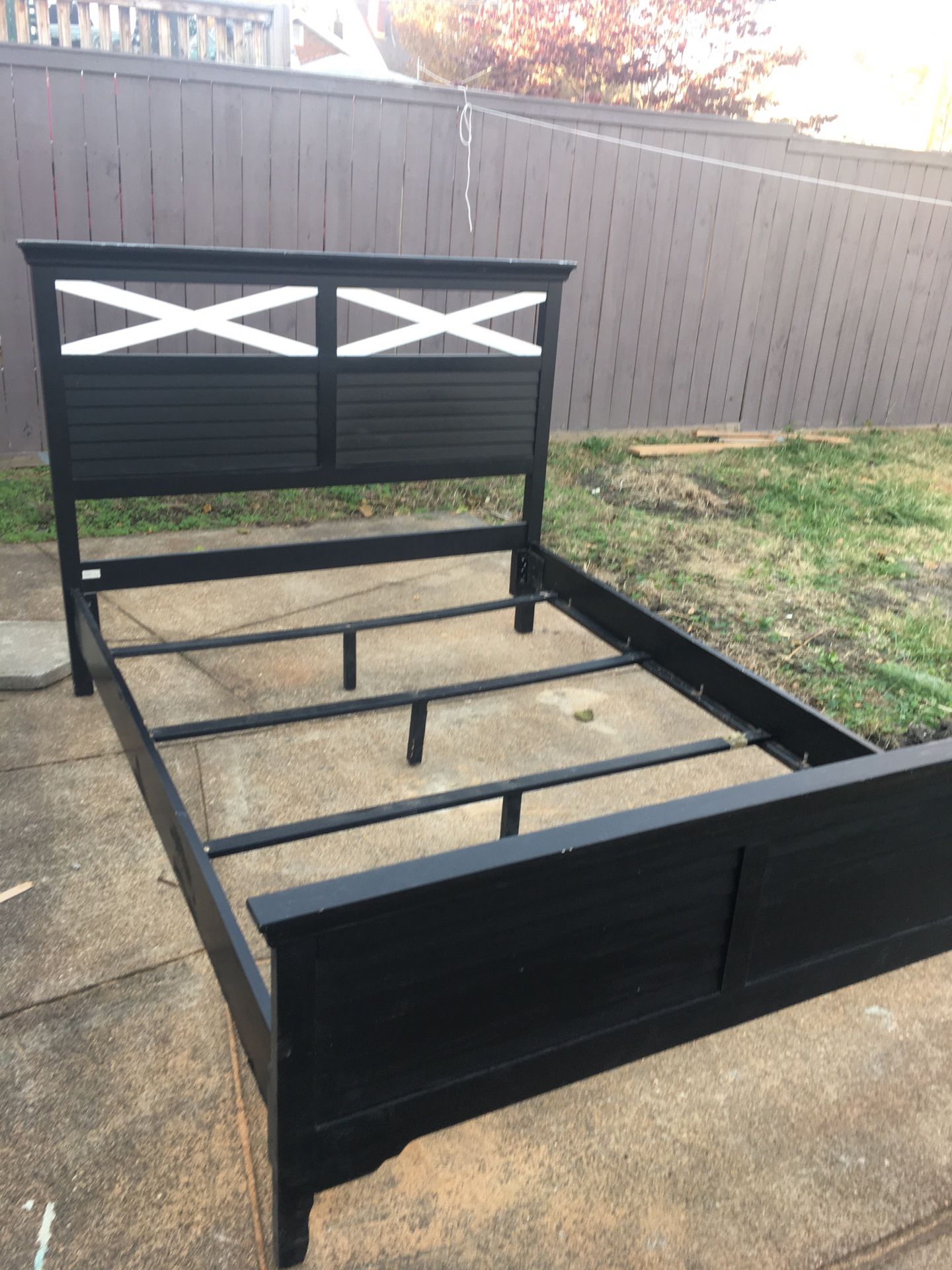 Queen bed frame and mattress +box spring