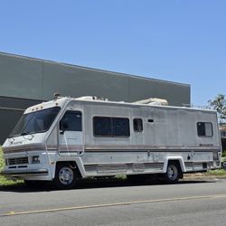 Vendo 87 Motorhome Shasta,50xxx Millas