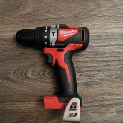 *NEW*  Milwaukee M18 Hammer Drill/Driver (Tool-Only)