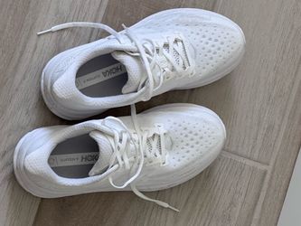 White Hoka Clifton 9
