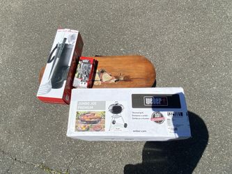 Webber Charcoal Grill W/Extras 