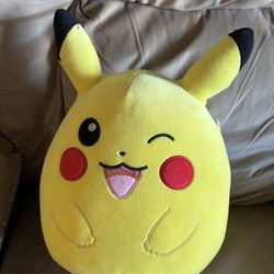 Squishmallow Pikachu 