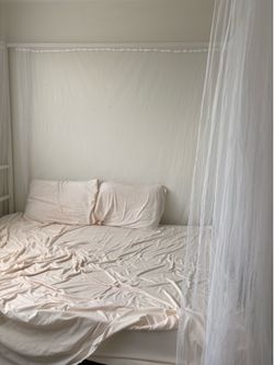 Full Sized bed