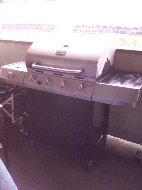 Charbroil Grill