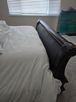 Bedroom set