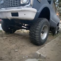 Rolling 4x4  Frame 1972 Brazer 