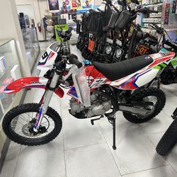 RFZ 125CC Dirt Bike! Finance For $150 Down Payment!!