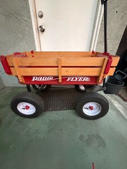 Radio flyer wagon