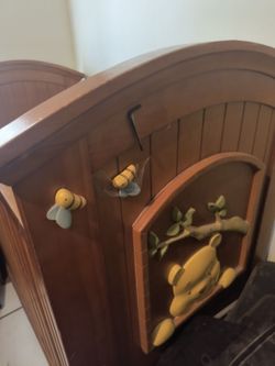 Winnie the Pooh 🐻 Baby Crib