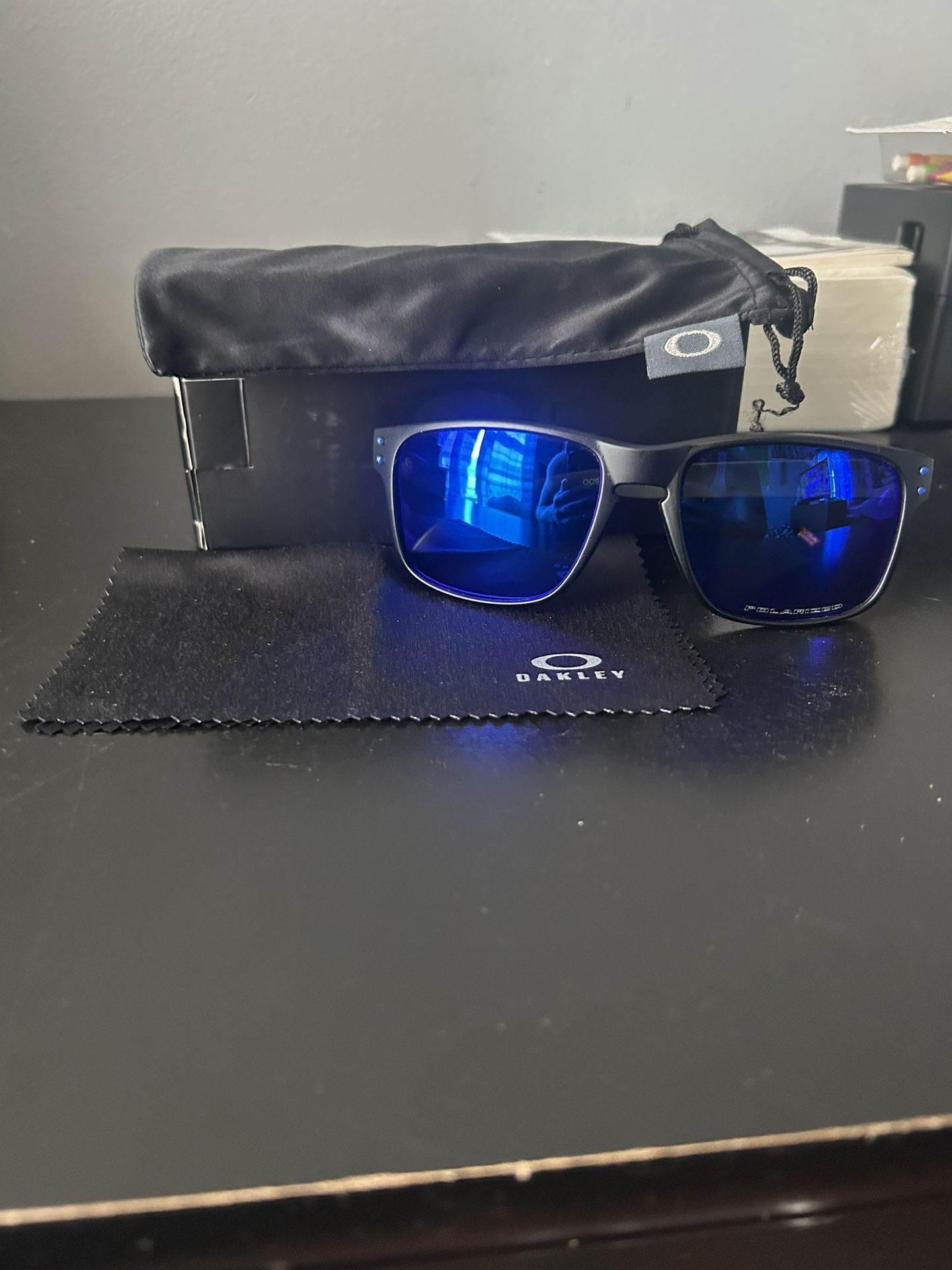 oakley sunglasses