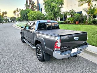 2015 TOYOTA TACOMA PRERUNNER V6 SR5