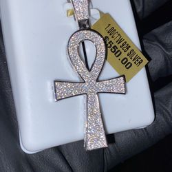 Silver Pendant With Moissanite Diamonds 